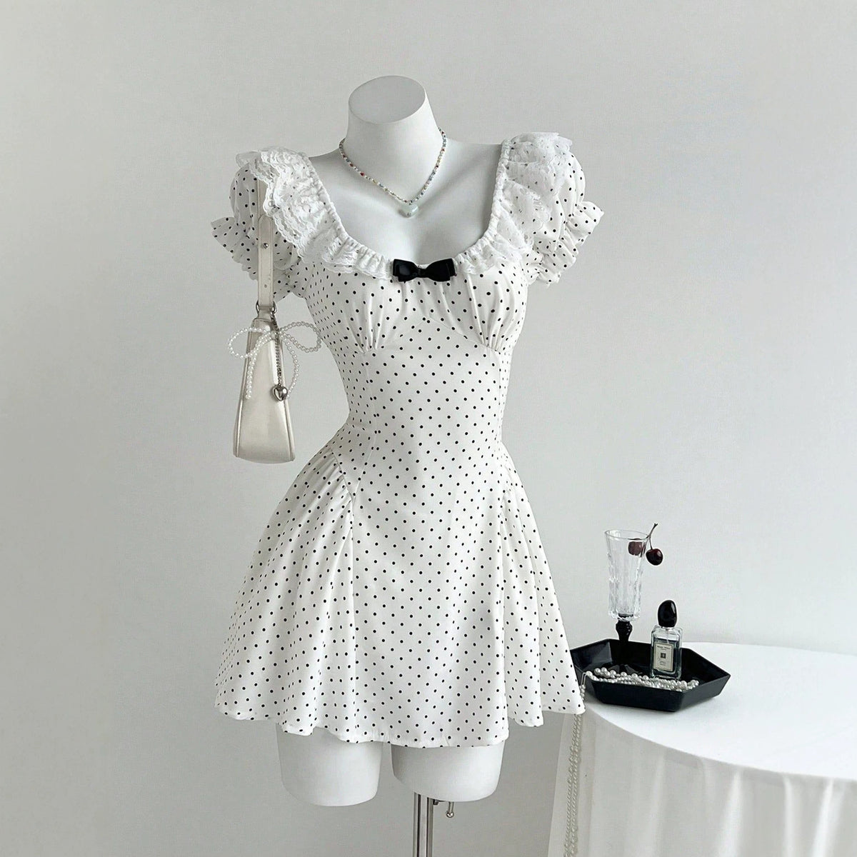 Wave dot bubble sleeve bow dress