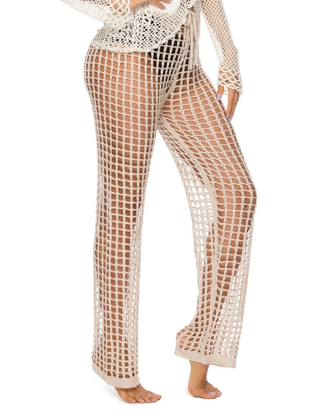 ✨🏖️ **High-Waist Cutout Swim Bottoms 👙💕**