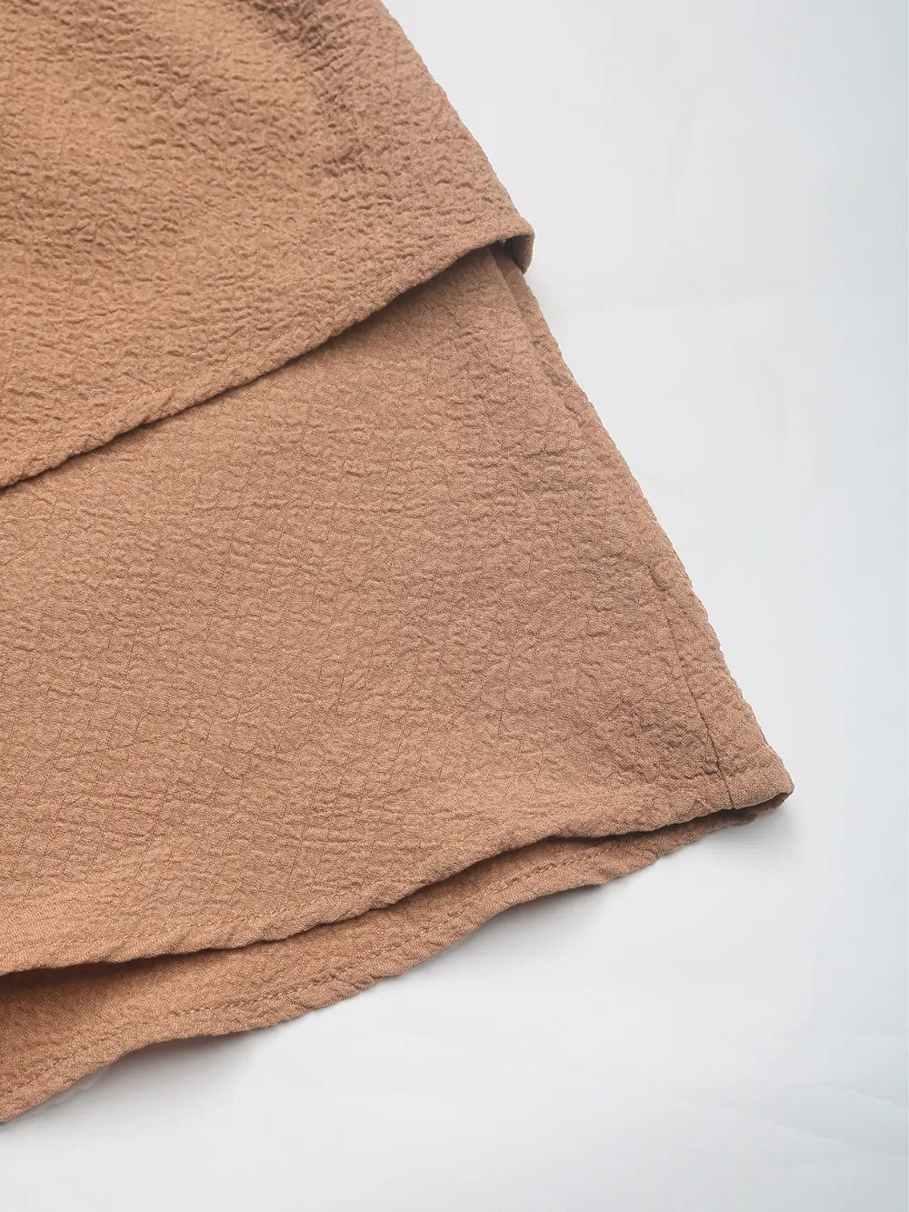 Women's pants with layered texture and wide legs for women