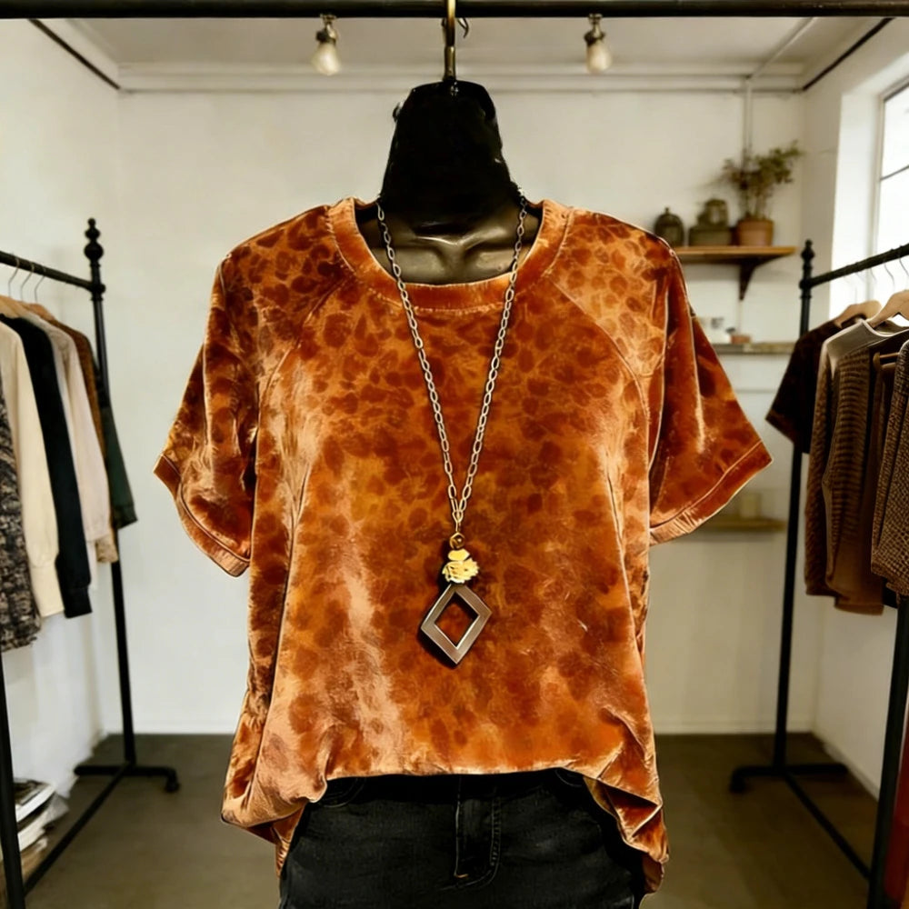 🐆🌈 **Gradient Animal Print Oversized Tee ✨💖**