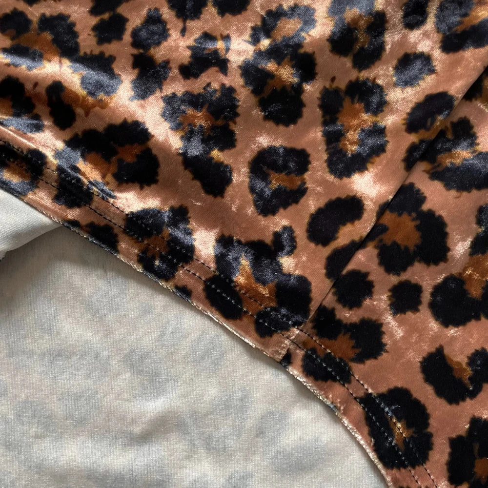 🐆🌈 **Gradient Animal Print Oversized Tee ✨💖**
