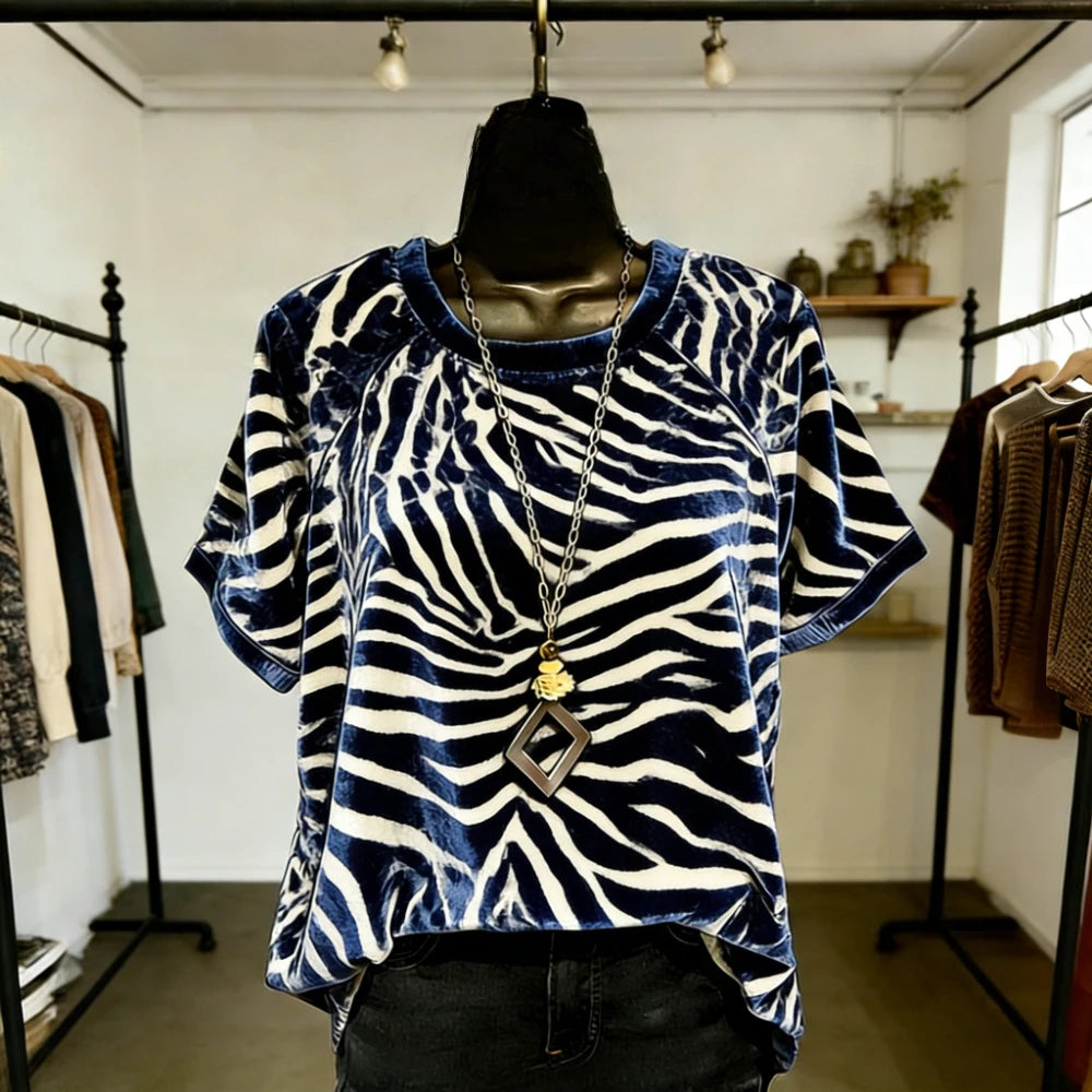 🐆🌈 **Gradient Animal Print Oversized Tee ✨💖**