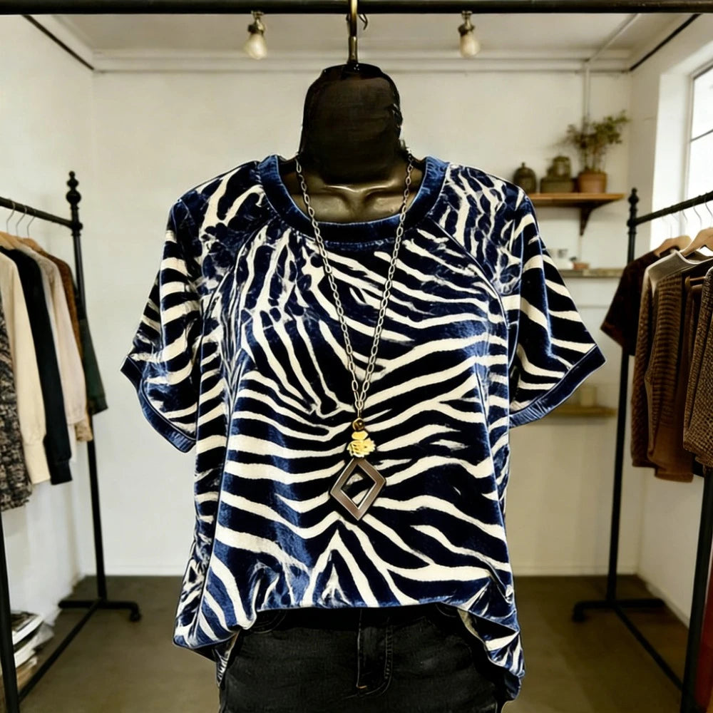 🐆🌈 **Gradient Animal Print Oversized Tee ✨💖**